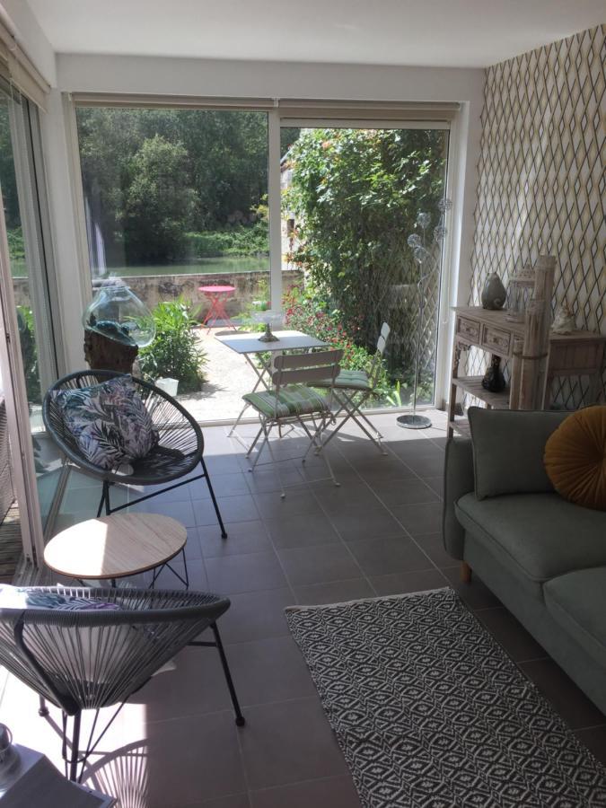 De charme et d'eau Bed and Breakfast Saint-Savinien Buitenkant foto