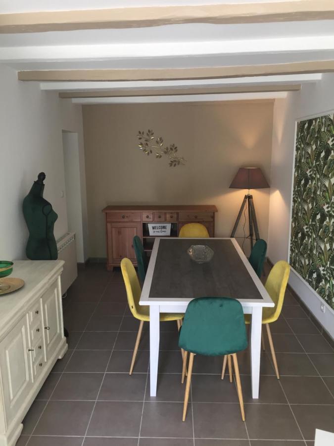 De charme et d'eau Bed and Breakfast Saint-Savinien Buitenkant foto